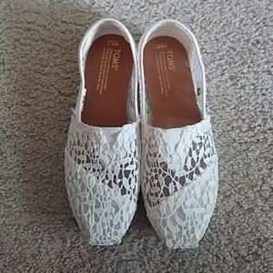 White Lace Toms